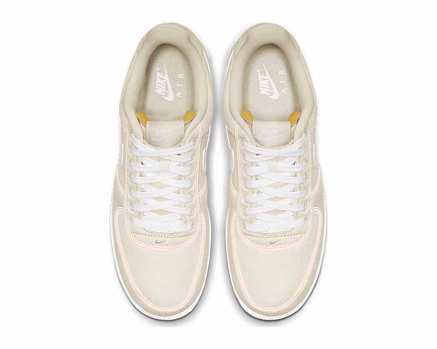 Nike Air Force 1 '07 Premium Light Cream détail — tige cuir lisse crème