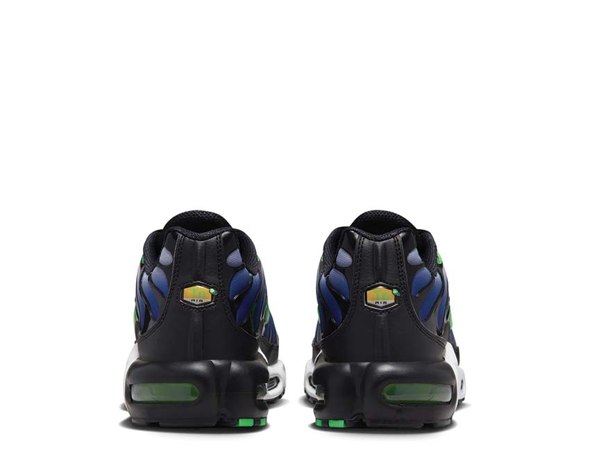 Nike Air Max Plus Black Scream Green détail — tige mesh