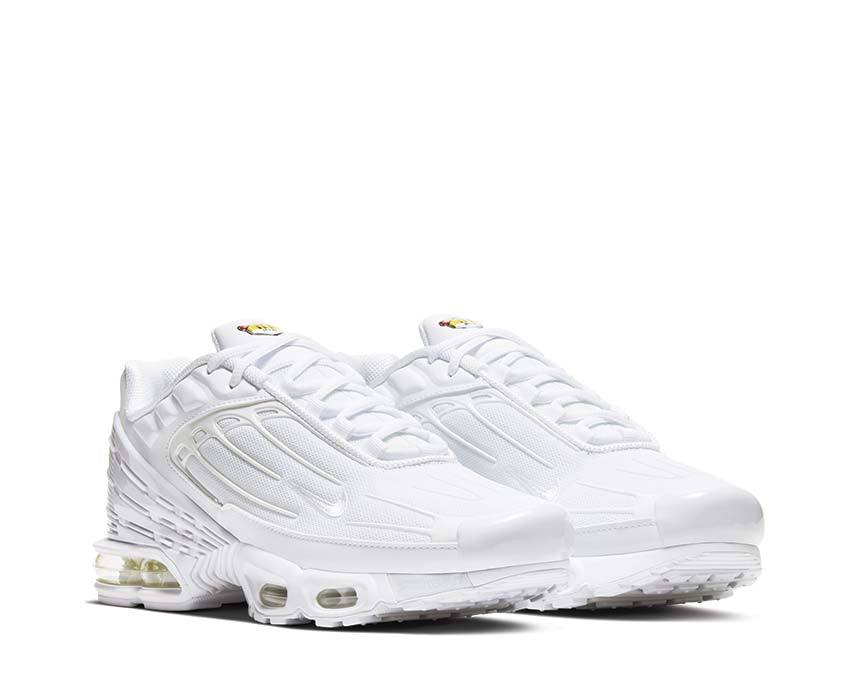 Nike Air Max Plus III White Seitenansicht — Mesh und TPU