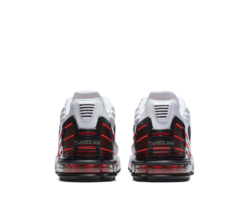 Nike Air Max Plus III White Team Orange Sohle — sichtbare Tuned Air Sohle