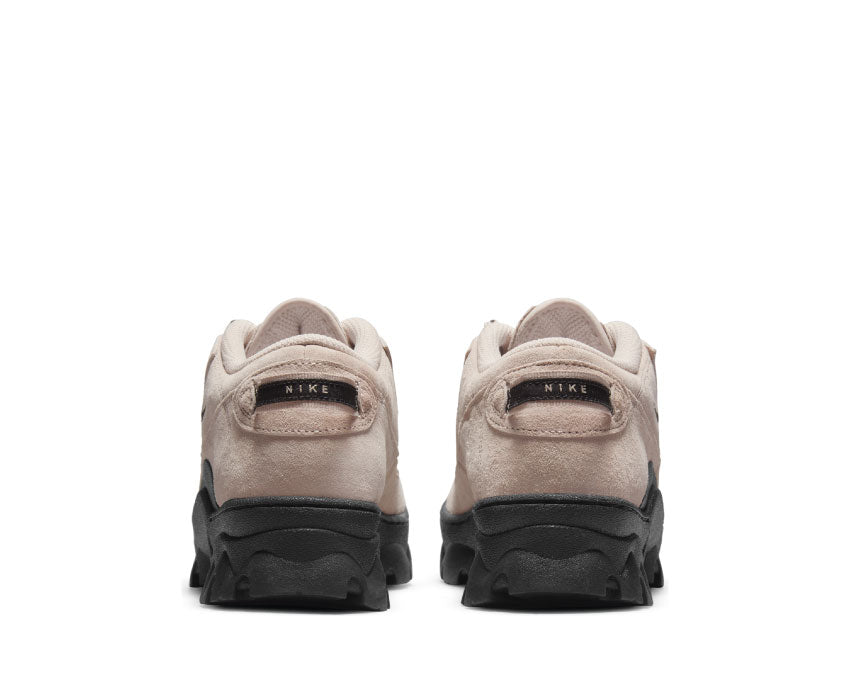 Nike Lahar Low Fossil Stone sole — lugged all-terrain sole