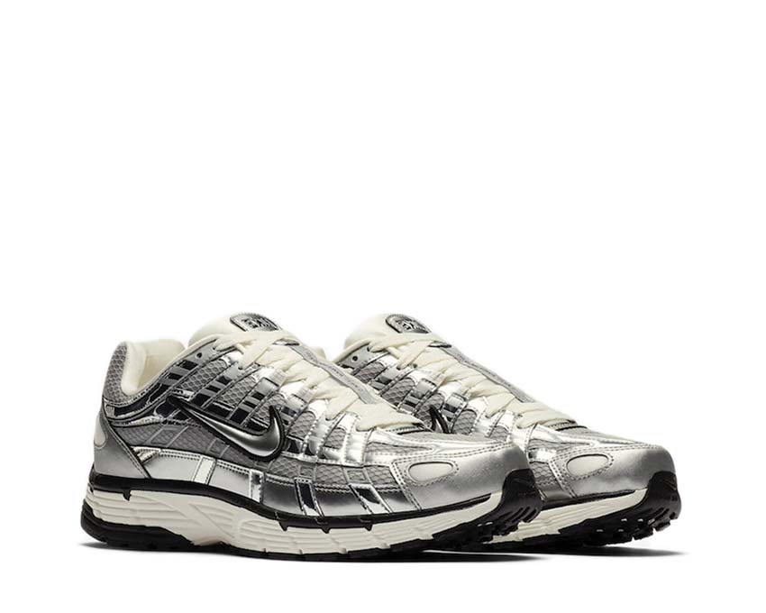 Nike P-6000 Metallic Silver Seitenansicht — technisches Mesh