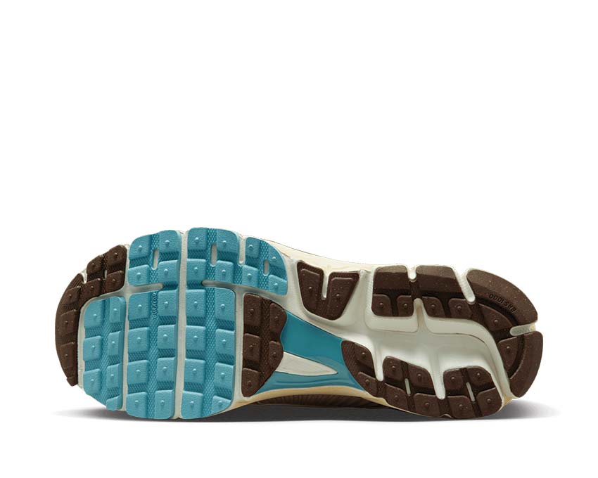 Nike Zoom Vomero 5 Oatmeal Pale Ivory Sail LT Chocolate — vista posteriore